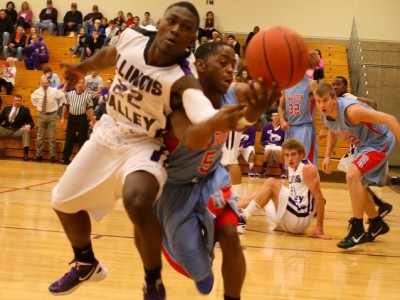 Eagles host doubleheader vs. South Suburban