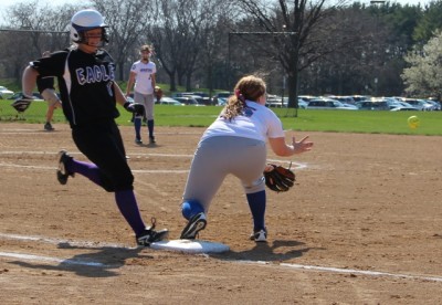 Lady Eagles keep above .500