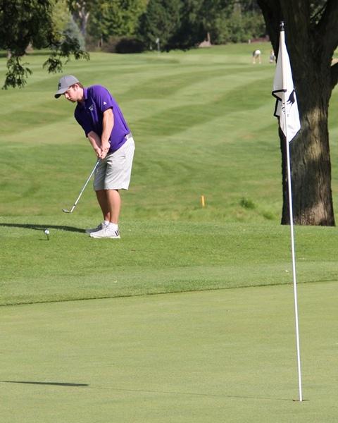 Golfers finish 16th at invitational 