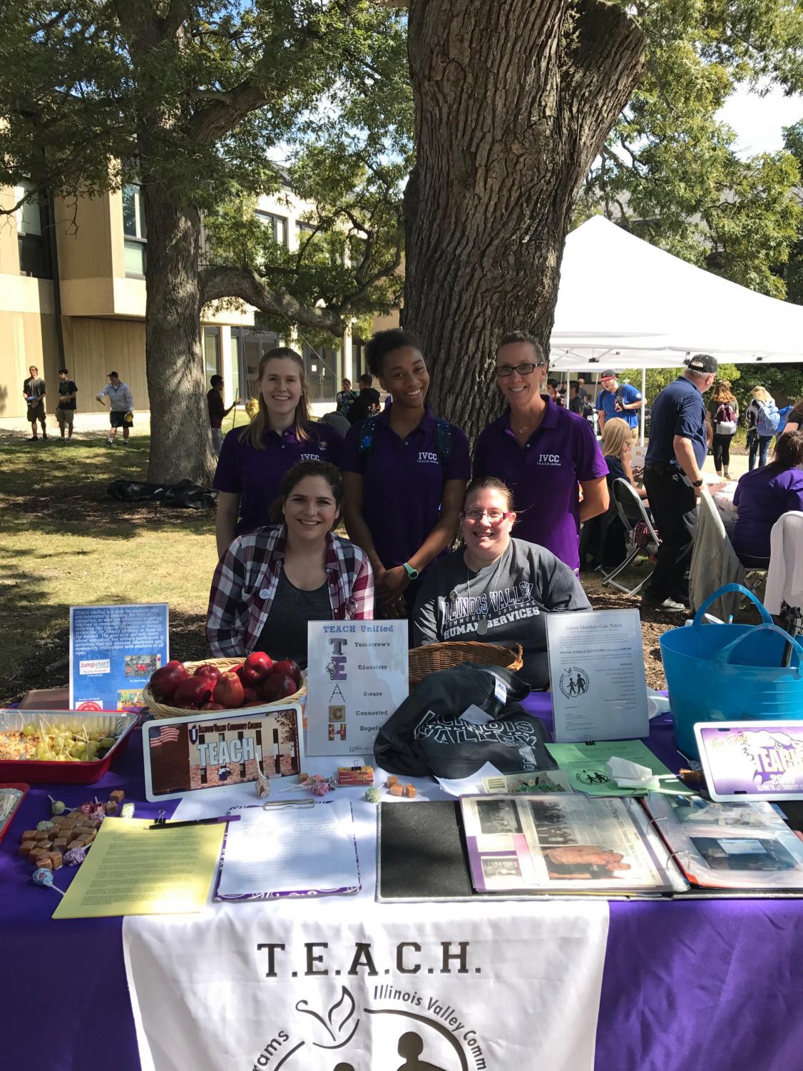 At Spirit Day
T.E.A.C.H Unified officers Alyssa McCauley, Angel-Nicole Kizer, Advisor Jill Urban-Bollis, Brianna Hagenson and Tifanie Kreft.