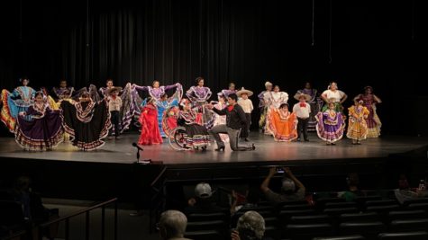 Mendotas Folklorico Dance group, De Colores, performs in IVCCs Cultural Centre.